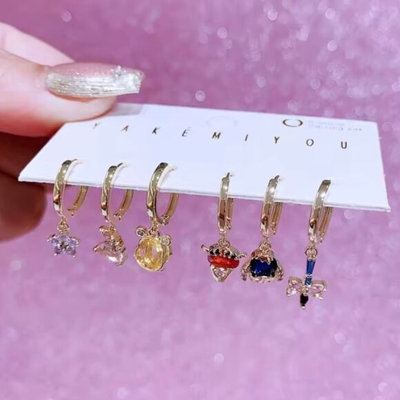 Winnie The Pooh 14K Gold Plated Gemstone Stud Dangle Earring Set - Picture 3 of 4
